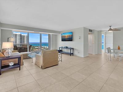 2841 N Ocean Blvd