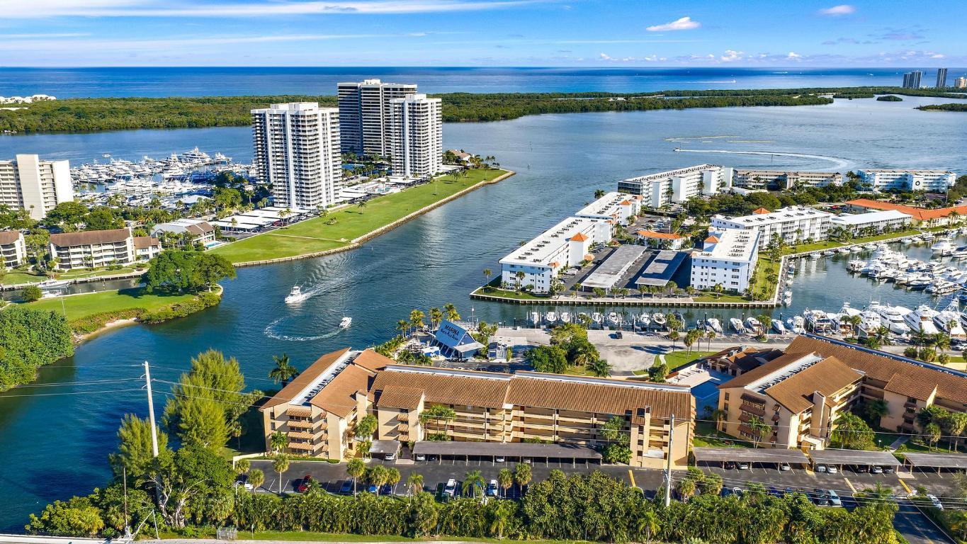 Image 2: Waterfront Living