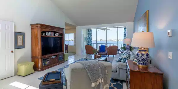 Image 3: 12356 harbour ridge-1-
