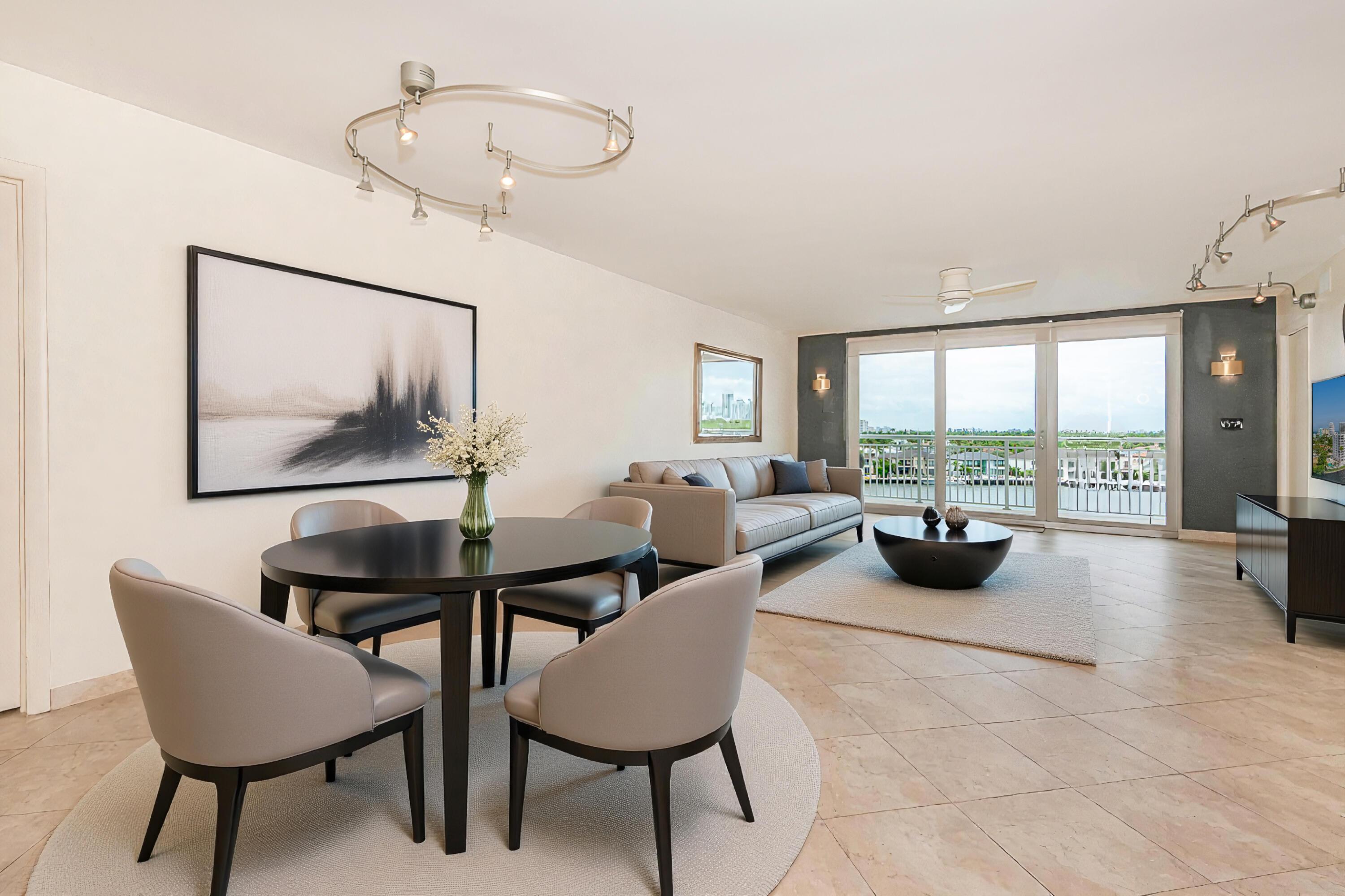 Image 3: 1-707 - Dining and Living Room