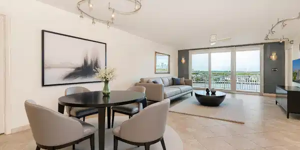 Image 3: 1-707 - Dining and Living Room