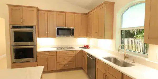Image 3: GAS COOKTOP & DOUBLE WALL OVENS!