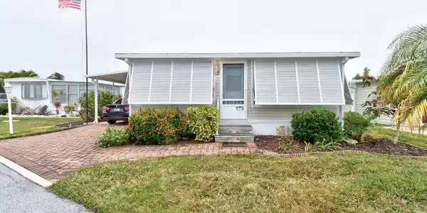 173 Flora Lane