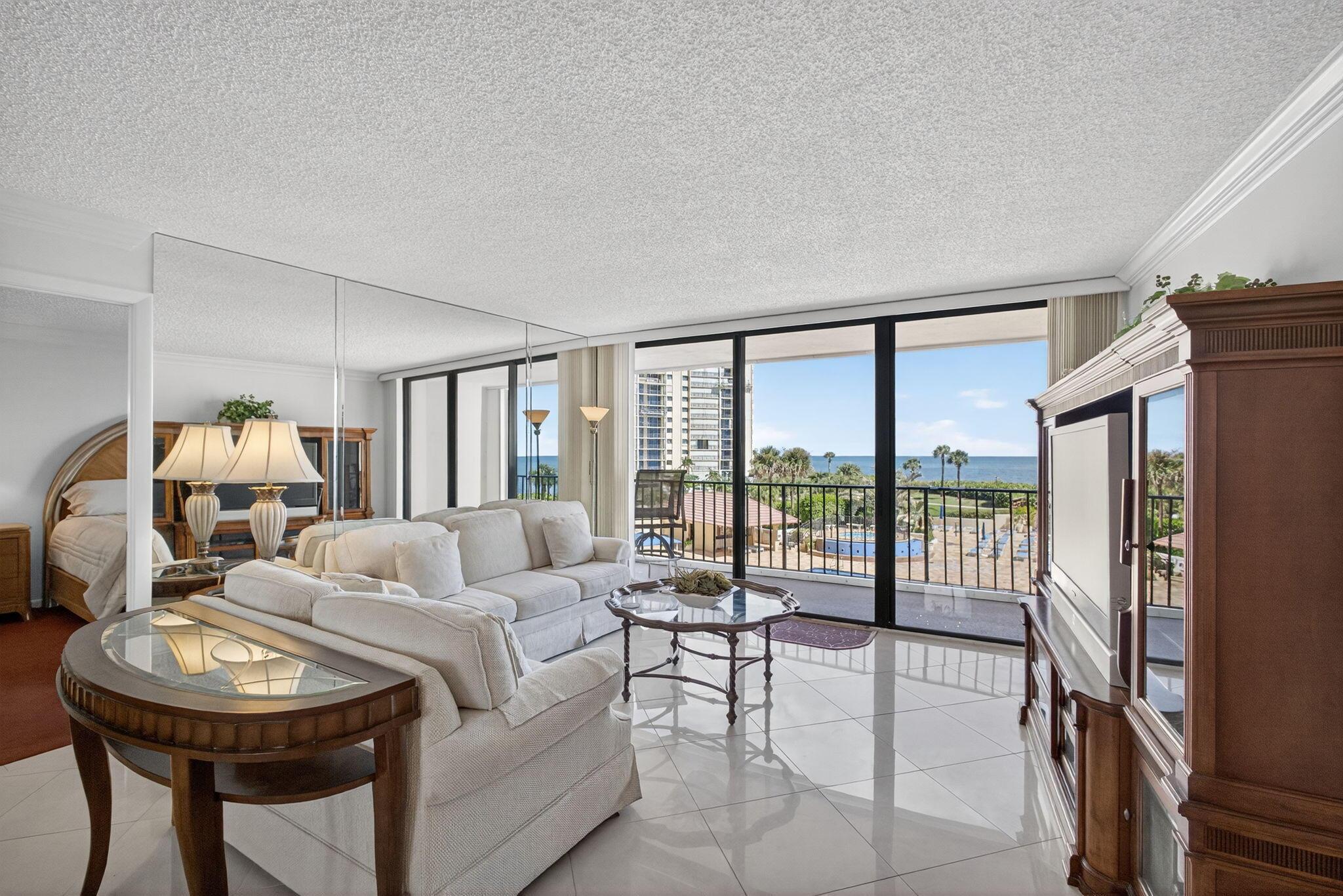 Image 4: 8-web-or-mls-010_5D1A7882