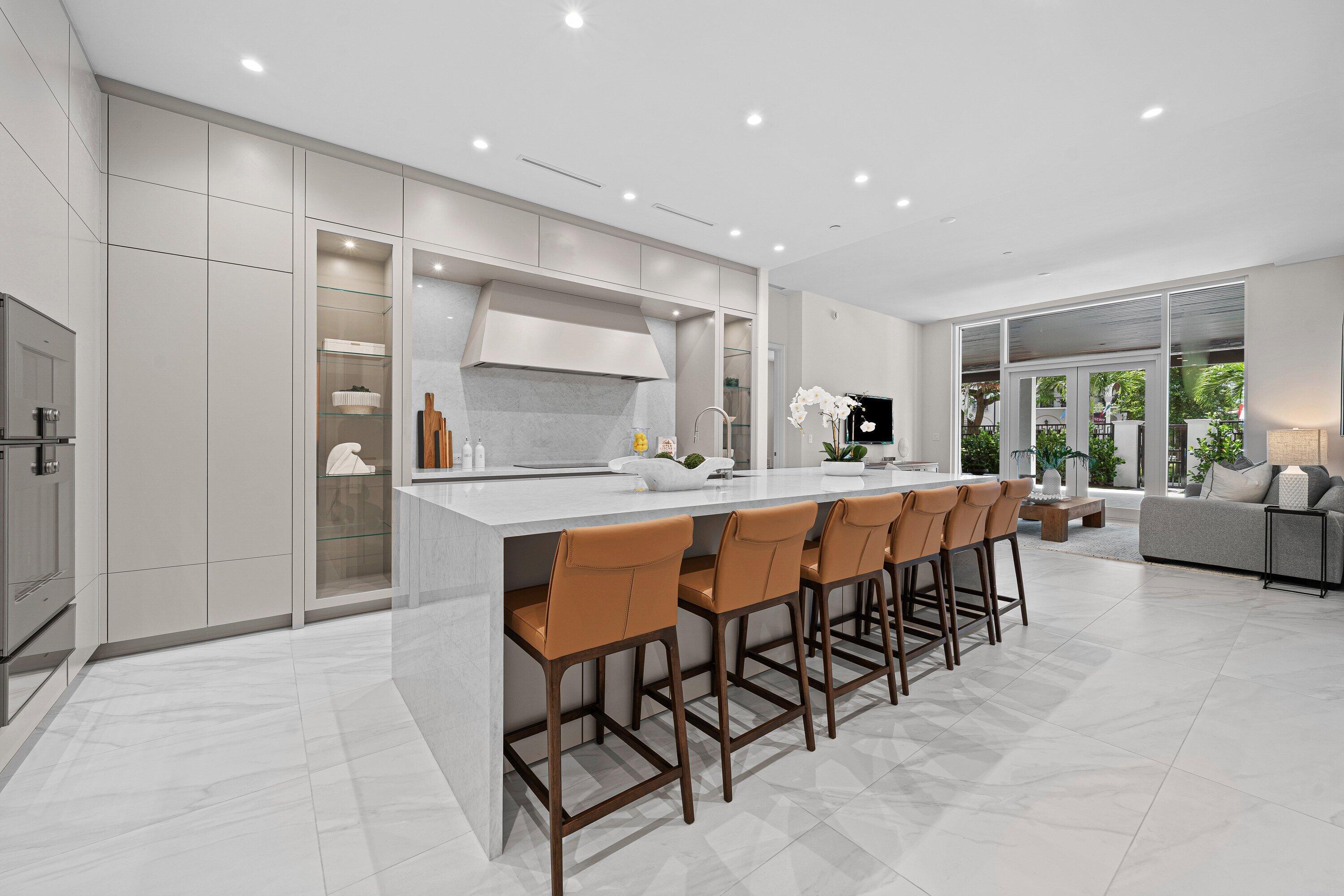 Image 2: Kitchen