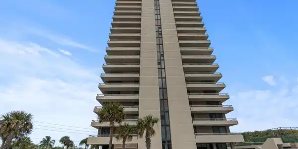 Image 3: Tower 2
