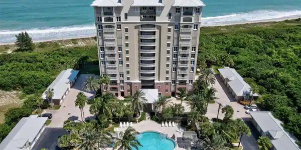 3702 N Highway A1a