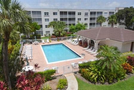 1541 S Ocean Blvd