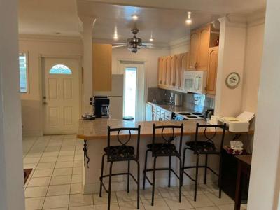1951 NE 39th Street