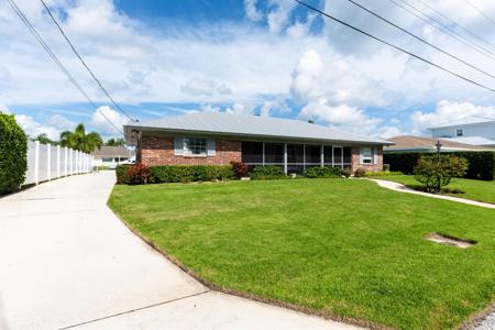 936 Marlin Circle