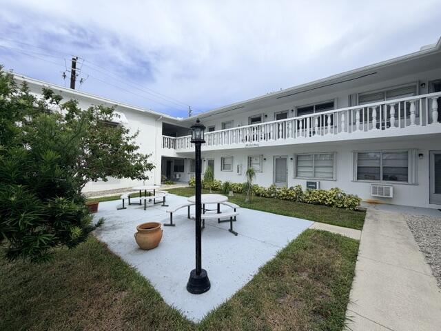 Image 1: Clair House Condos