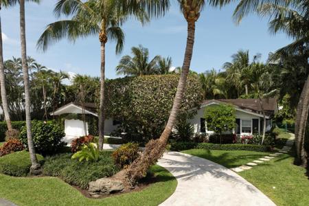 1125 Harbor Drive