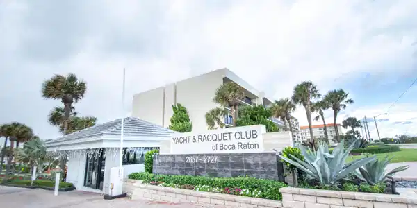 2687 N Ocean Boulevard