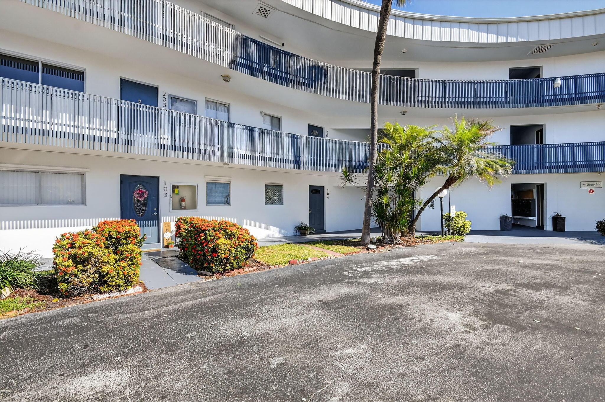 Image 3: 3-web-or-mls-DSC_6459