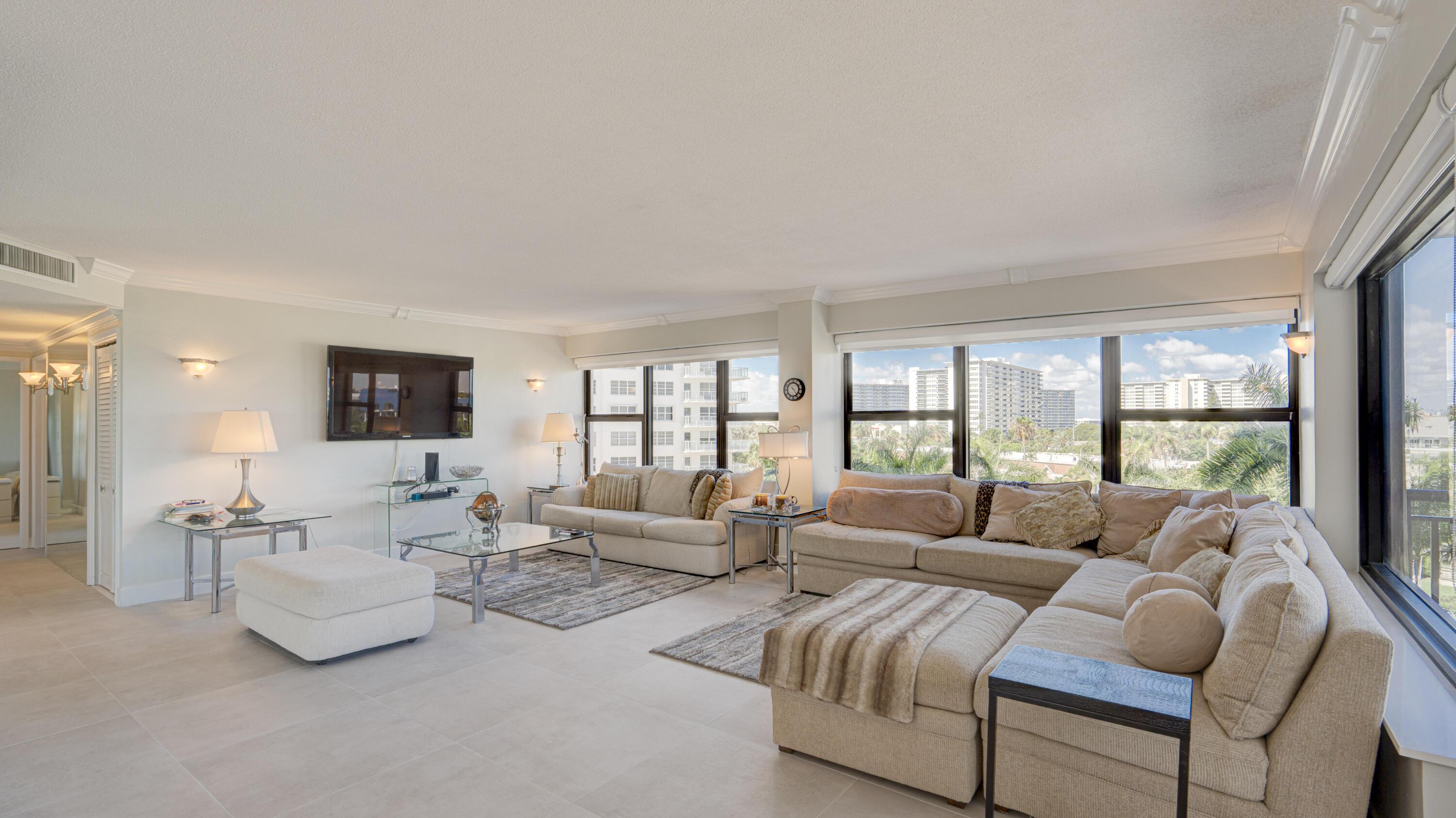 Image 3: 3800 galt ocean drive-7