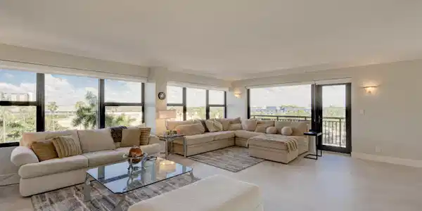 Image 4: 3800 galt ocean drive-9