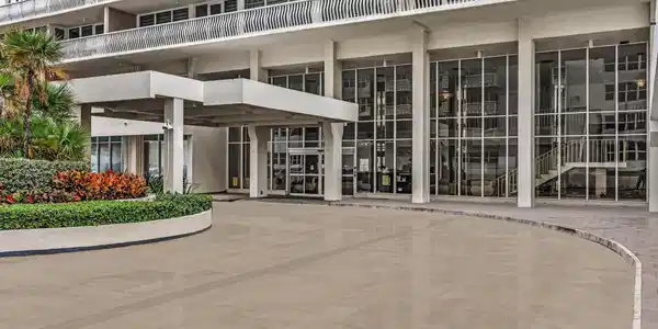 Image 3: Entrance to the Ocean Club