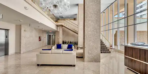 Image 4: Lobby is Marble with 24hr Security Desk