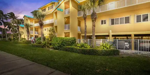 1550 S Ocean Drive
