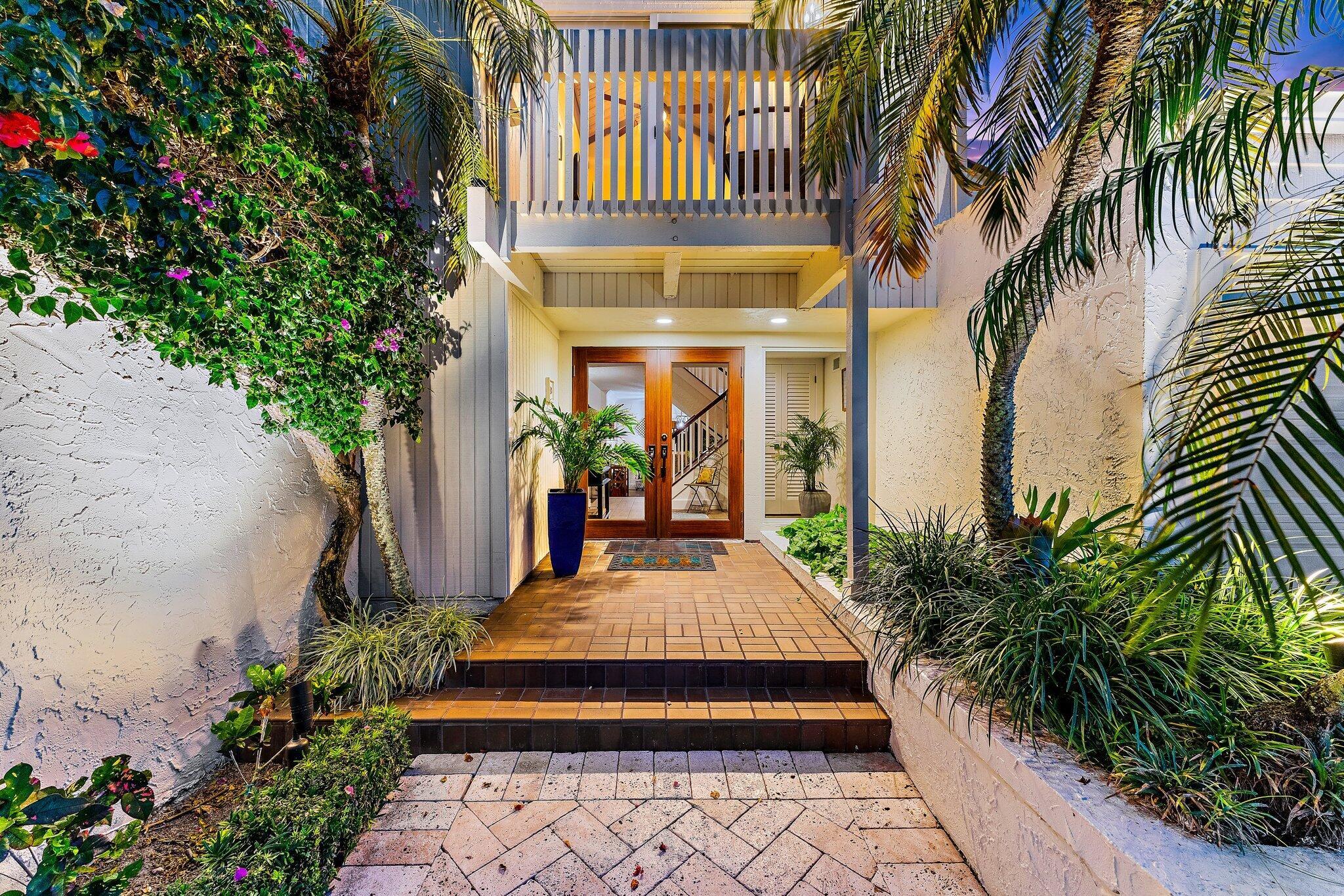 Image 4: Entry view at night