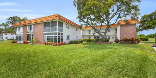 Image 2: 1225 NW 21ST ST 15
