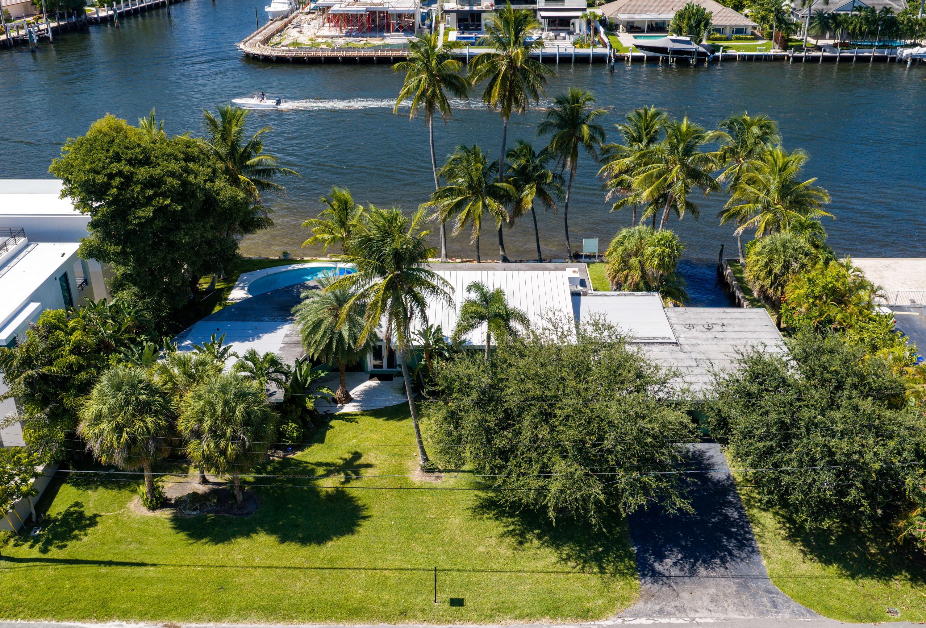 Image 2: 2605 N Riverside Dr Aerial7