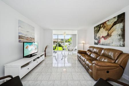 202 SE 10th Street