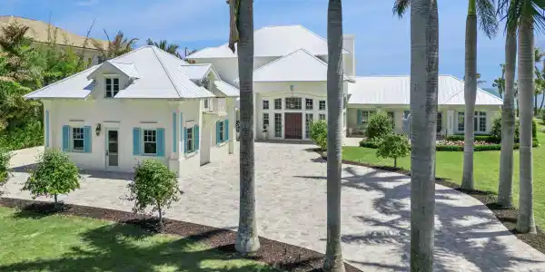716 Reef Road