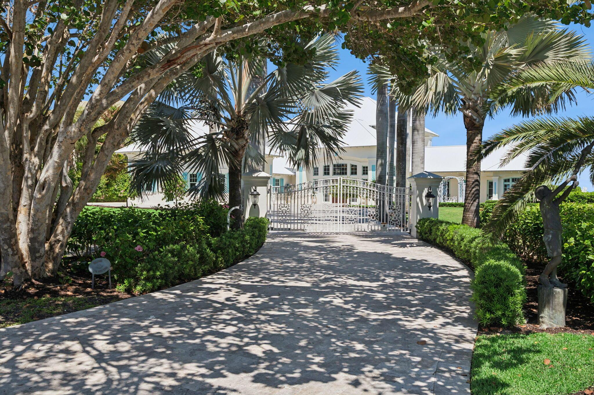 Image 4: Front_Approach__Private_Drive__Lush_Trop