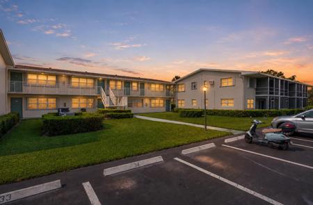 740 W Horizons W