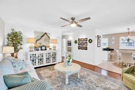 41 E Vista Gardens Trl