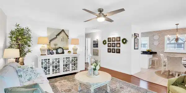 41 E Vista Gardens Trl