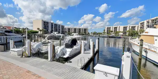 2697 N Ocean Drive