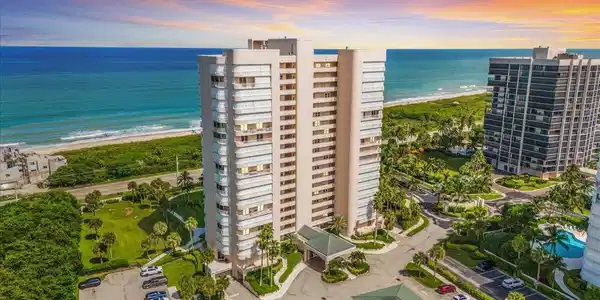 5051 N Hwy A1a