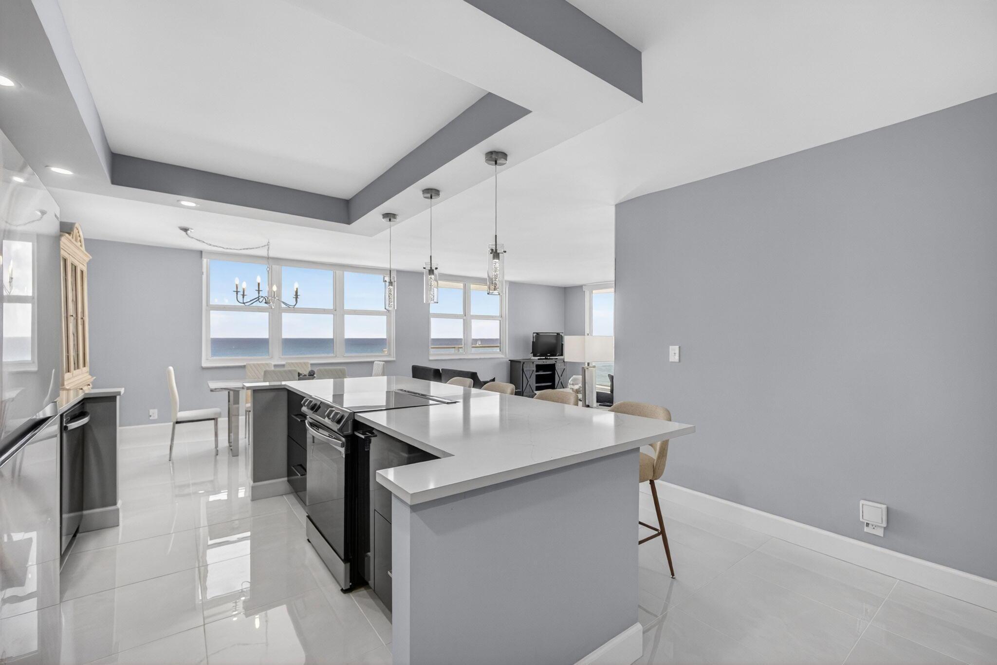 Image 2: KITCHEN