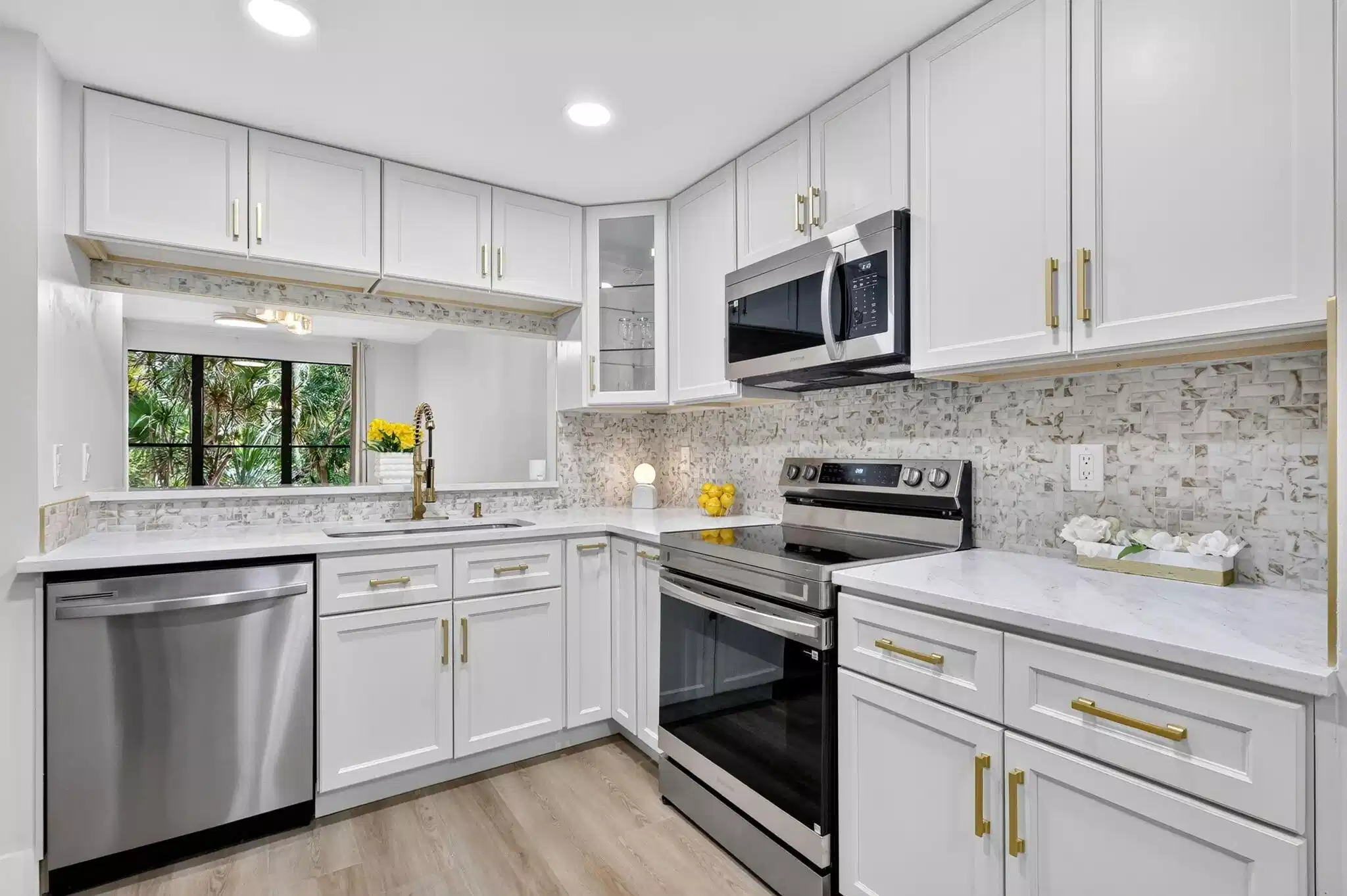 Image 1: NEW APPLIANCES