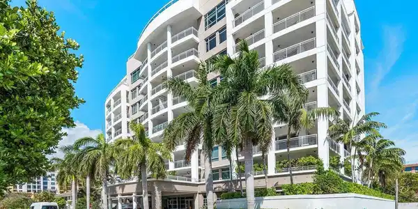327 E Royal Palm Road