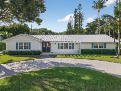 700 Lakeside Circle