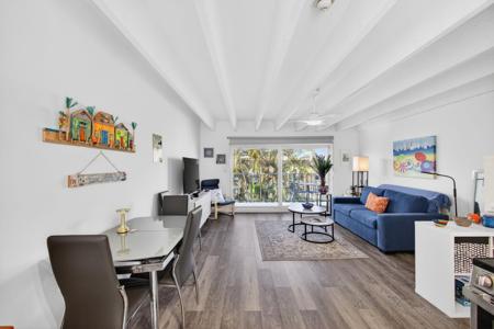 4001 S Ocean Boulevard