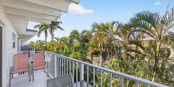 Image 3: Balcony Photo #1