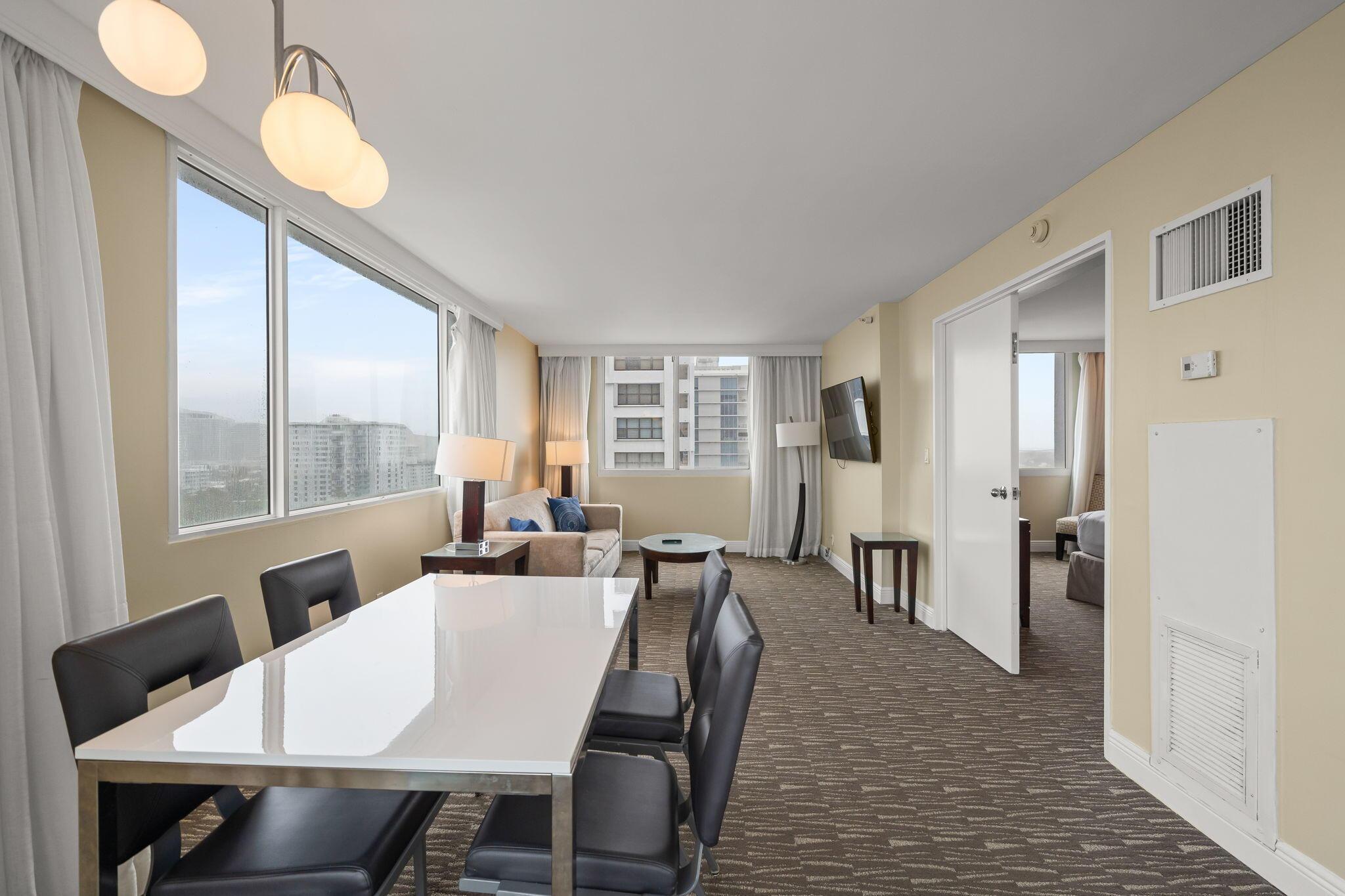 Image 2: 9-web-or-mls-2670 E Sunrise Blvd Unit 12