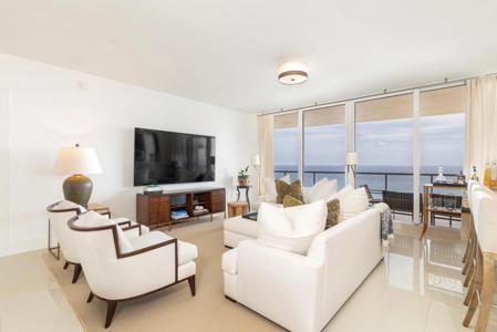 2700 N Ocean Drive
