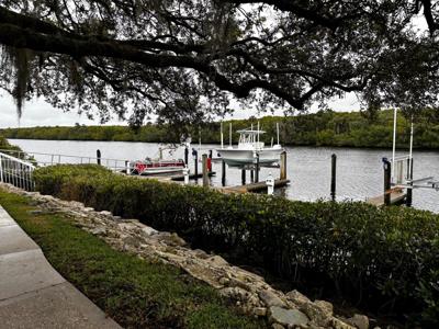 2512 SE Anchorage Cove