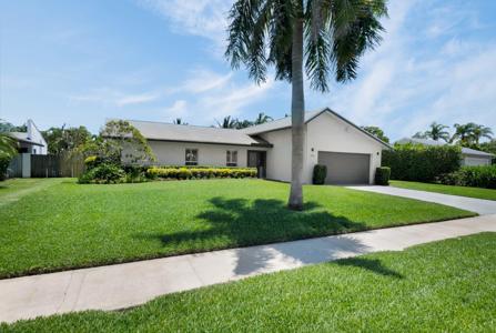 620 NE 15th Place