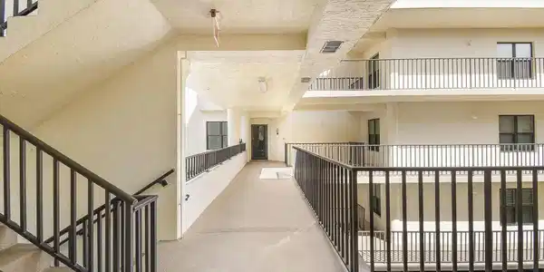 Image 3: 6-web-or-mls-500_6297