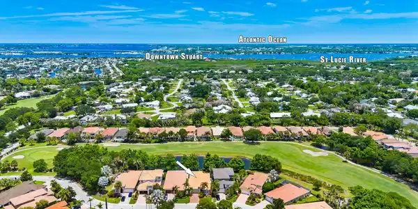 Image 4: 771 SE Pebble Drive-2