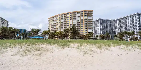 328 N Ocean Blvd