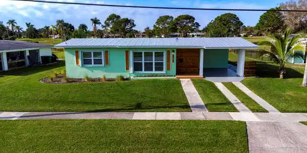 2964 SE Treasure Island Road