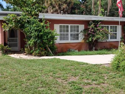 897 SW 28th Street