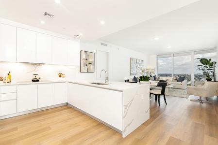 220 Lake Shore Drive